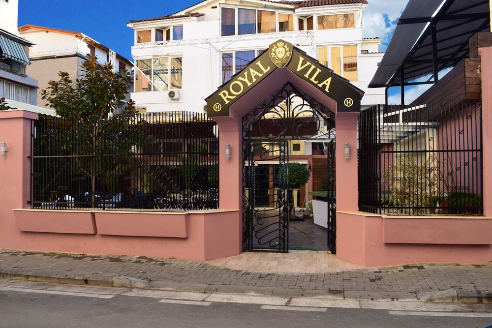 Royal Vila Hotel Tirana Exteriör bild