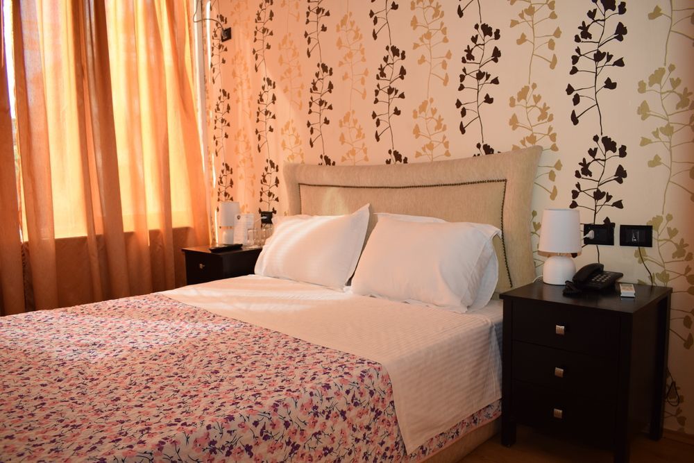 Royal Vila Hotel Tirana Exteriör bild