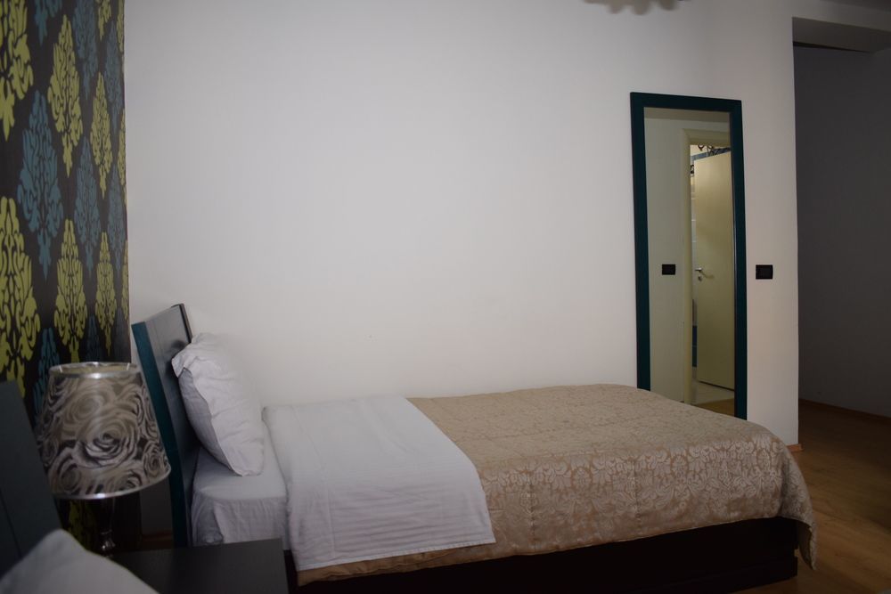 Royal Vila Hotel Tirana Exteriör bild